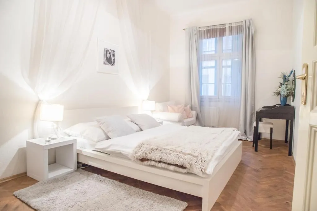 Apartment Jana Prague